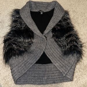 Bebe Sweater Vest M